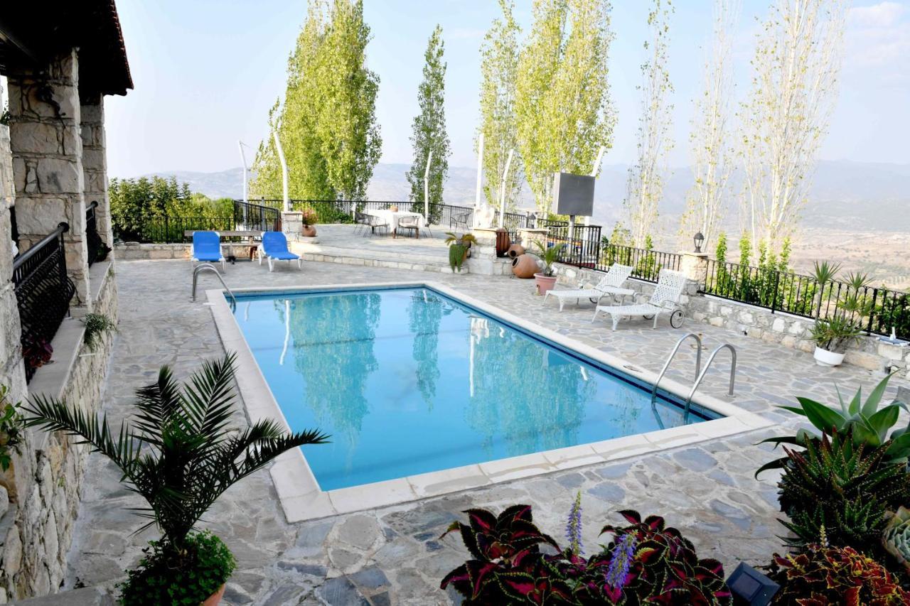 Lasa Black Rock Villa Paphos Extérieur photo